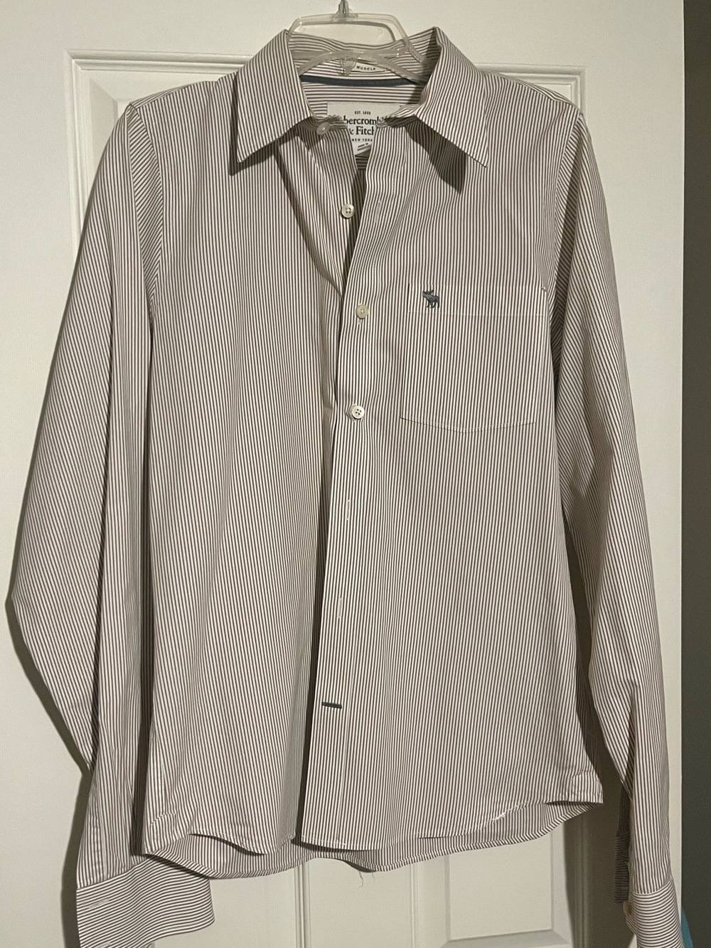 Abercrombie & Fitch Men’s White Dress Shirt with Thin Brown Stripes